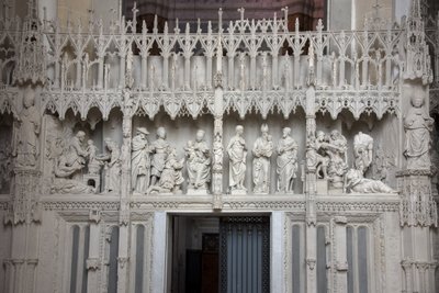 Cenas do coro da catedral de Chartres de French School