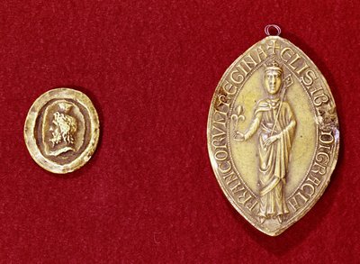 Selos pertencentes ao Imperador Carlos Magno (742-814) e Rainha Isabelle de Hainaut (1170-c.1190) de French School