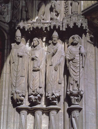 São Martinho, São Jerônimo, São Gregório e São Avito, figuras jamb dos confessores do portal leste da varanda sul, início do século XIII de French School