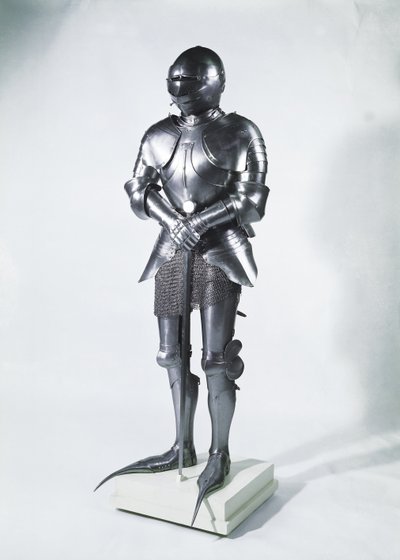 Terno de armadura com poulaines, c.1480 (metal) de French School
