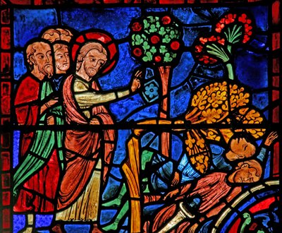 A janela de São Martinho: o santo faz com que uma árvore caia sobre o pagão (w20) de French School