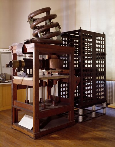 O Transmissor da Torre Eiffel, 1914 (madeira e metal) de French School