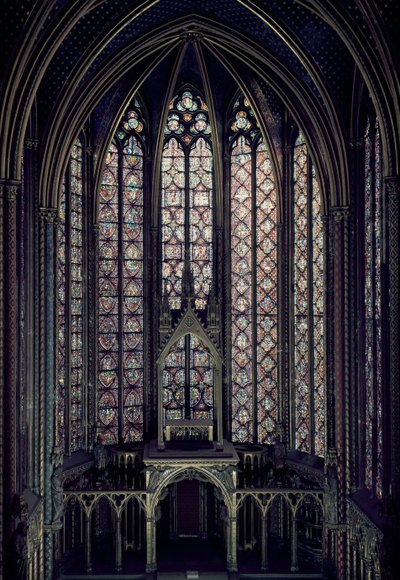 O vitral no coro da Capela Superior, 1246-48 de French School