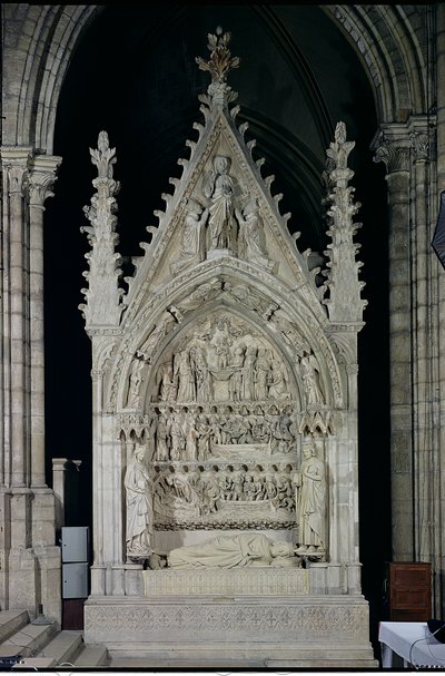 Túmulo de Dagobert I (605-39) Rei dos Francos, restaurado por Adolfo Victore Geoffrey-Dechaume (1816-92) em 1862, c.1263 de French School