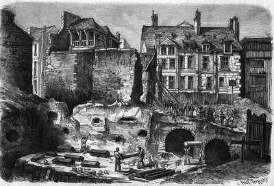 Transformações de Paris sob o Segundo Império, Paris Haussmannian; túmulos descobertos nas escavações realizadas na rue des Gobelins de French School