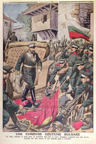Czar Ferdinand I (1861-1948) da Bulgária caminhando sobre bandeiras capturadas durante a Guerra dos Balcãs de 1912, novembro de 1912 de French School