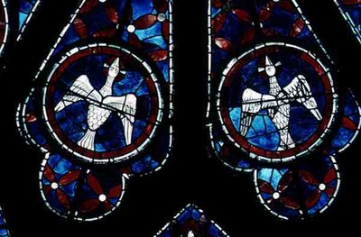 Detalhe de duas pombas da janela rosa norte, c.1223 de French School