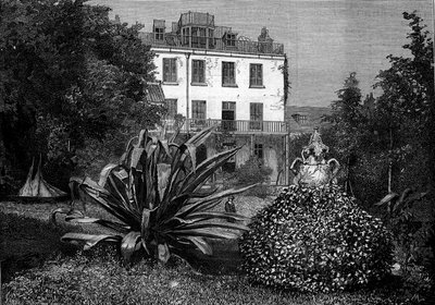 Vista da Casa Hauteville (Hauteville-House), residência de Victor Hugo durante o seu exílio na ilha de Guernsey. Gravura em "O Mundo Ilustrado" n°1249 de 5 de março de French School