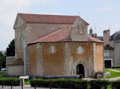 Vista do Batistério de São João de French School