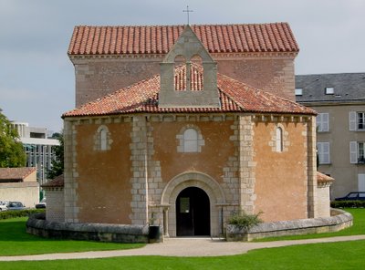 Vista do Batistério de São João de French School
