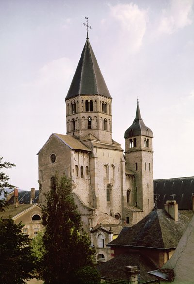 Vista do Clocher de lEau Benite da Igreja da Abadia, 1088-1130 de French School