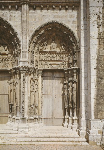 Vista da Porta Sul do Portal Real, c.1145-50 de French School