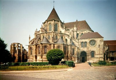 Vista da abside da Catedral de Notre-Dame, construída c.1150-1220 de French School