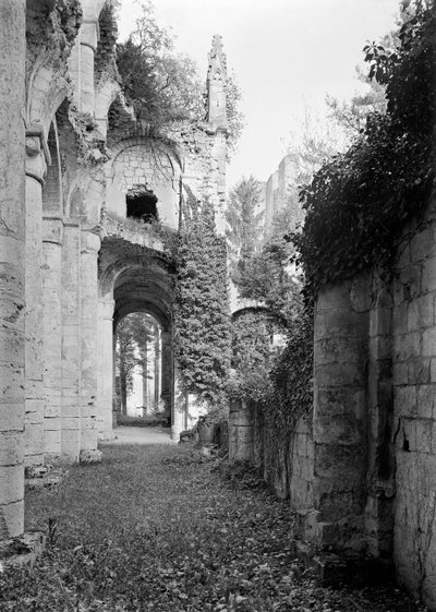 Vista da igreja, c.1052-67 de French School