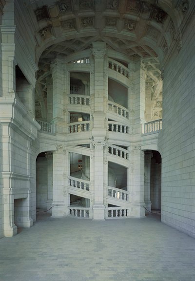 Vista da escadaria principal, 1519-46 de French School