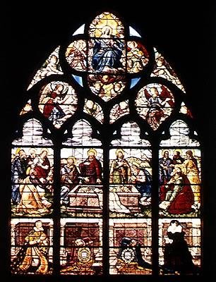 Janela retratando a Assunção da Virgem e os doadores, o Marechal de Montigny e sua esposa, Gabrielle de Crevent, da Capela das Fontes Batismais, 1619 de French School