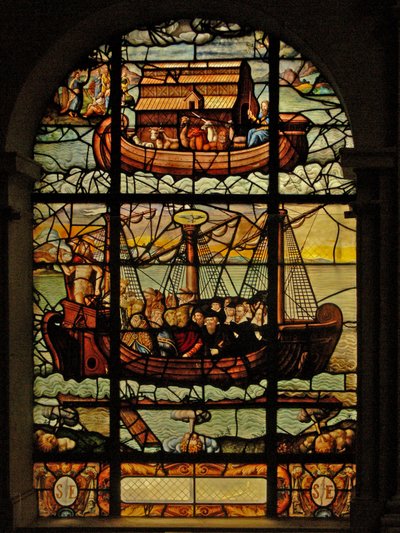 Janela no Charnier (w.3) representando a história da Arca de Noé e A Igreja com Cristo e os Fiéis de French School