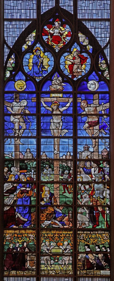 Janela w11 representando a crucificação de French School