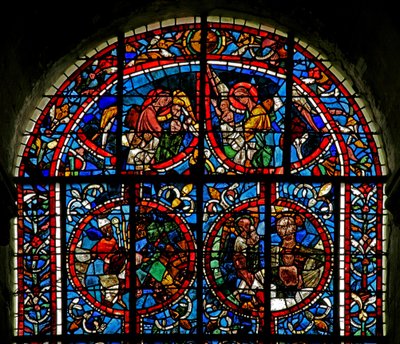 A janela w12-L, representando anjos, transporta almas para o Paraíso; painel fragmentário - um bispo o seio de Abraão de French School