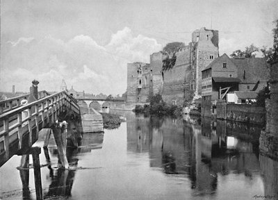 Castelo e ponte de Newark, c1896 de Frith and Co