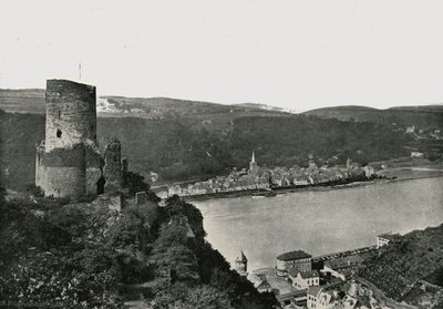 O Katz com vista para o Reno, St Goarshausen, Alemanha, 1895. de Frith and Co