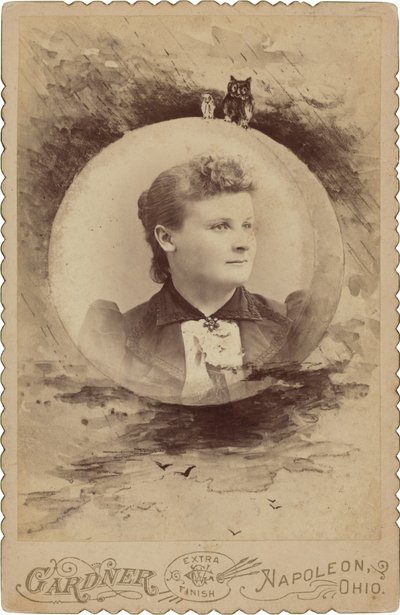 Retrato de mulher, década de 1890 (foto) de Gardner Studio