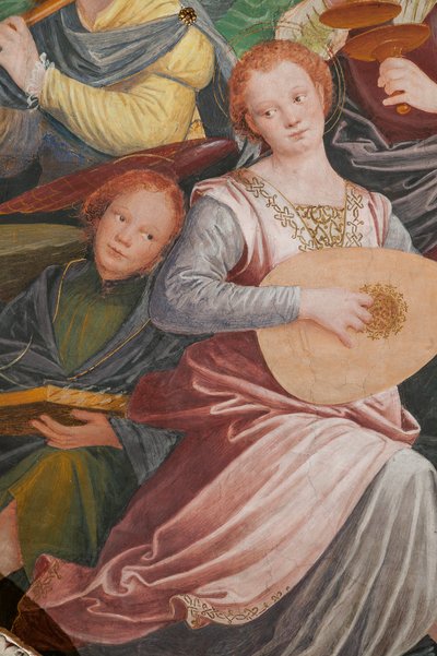 Detalhe da Assunção de Nossa Senhora, conhecida como "O coro de anjos tocando música", Cúpula do transepto, de 1534 (fresco) de Gaudenzio Ferrari