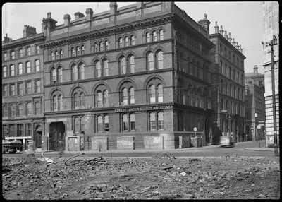 Fraser House, Charlotte Street, Manchester, 1942. de George Bernard Wood