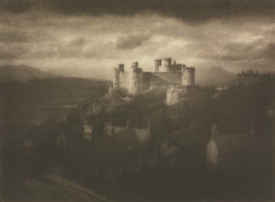 Trabalho de câmera: Harlech Castle de George Davison