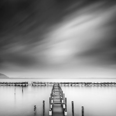 Horizonte do Cais Destruído de George Digalakis