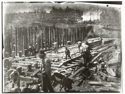 Trabalhadores da construção civil a trabalhar num estaleiro em Van Diemenstraat em Amesterdão de George Hendrik Breitner