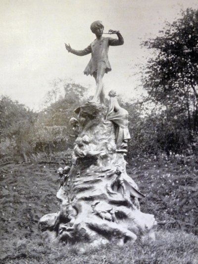 Impressão fotográfica da Estátua de Peter Pan em Kensington Gardens de George James Frampton