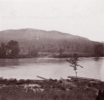 Vista no Rio Tennessee, ca. 1864. de George N. Barnard