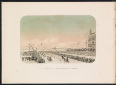 Corrida de carruagens puxadas por cavalos no Maas em Rotterdam, 1855 Vista da corrida de arreios com trenó de cavalo e bobo da corte, ao longo do Willemskade (título no objeto) O entretenimento de gelo no Maas em Rotterdam em fevereiro de 1855, com legenda de Gerardus Johannes Bos