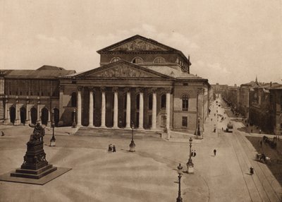 Munchen / Munique: Teatro Nacional (fotografia a preto e branco) de German Photographer