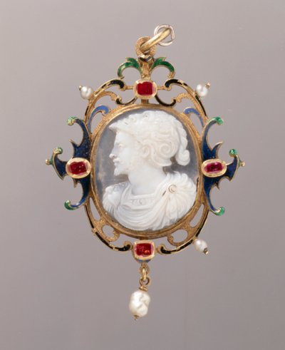 Cameo pingente representando o busto de um general de barba de German School