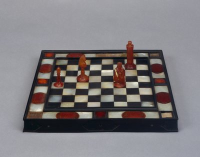 Tabuleiro de xadrez (ébano, madrepérola, âmbar e madeira) de German School