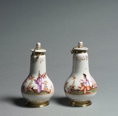 Frasco coberto, fabricante Meissen Porcelain Factory, Alemanha, c.1720-1723 de German School