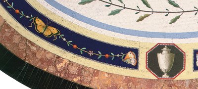 Mesa micromosaica, Roma, final do século 18 (mosaico, ébano montado em ormolu e madeira acetinada) de Giacomo (attr. to) Raffaelli