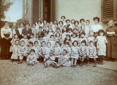 Crianças dos reservistas da pré-escola 
