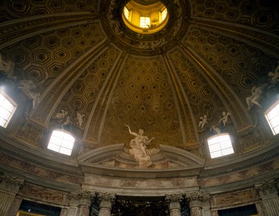 Dentro da cúpula, Igreja de Santo André no Quirinal, arquiteto Gian Lorenzo Bernini (1598-1680), Roma, Itália de Gian Lorenzo Bernini