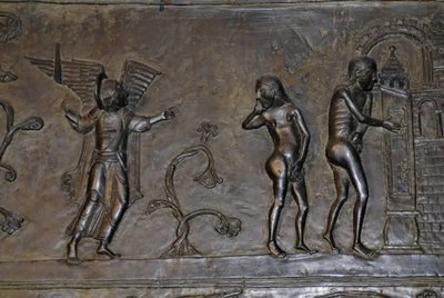 Arte Otomoniana: Adão e Eva expulsos do Paraíso. Por volta de 1015. Escultura numa das portas de bronze da Catedral de Santa Maria em Hildesheim (Alemanha). de Phillipe de Marlier