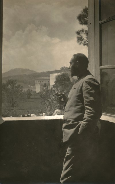 Retrato de Alfredo Trombetta em uniforme com um cigarro na mão de Phillipe de Marlier