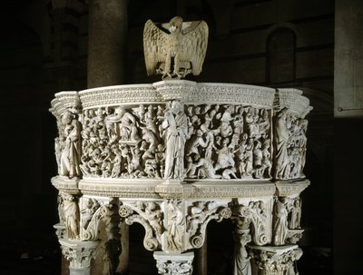 Vista geral da parte superior da cadeira realizada por Giovanni Pisano (1248-1314) (Detalhe dos relevos do púlpito de mármore) 1302-1311 Cathedrale de Pisa (Duomo di Pisa), Itália de Giovanni Pisano