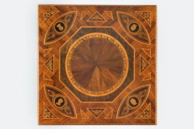 Tampo da mesa de Giuseppe Maggiolini