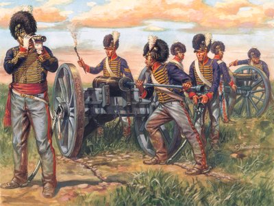 Primeiro Império: Soldados da artilharia inglesa a carregar um canhão na batalha de Waterloo em 1815 - Primeiro Império: soldados do exército britânico a carregar um canhão durante a batalha de Waterloo em 1815 - Ilustração de Giuseppe Rava de Giuseppe Rava