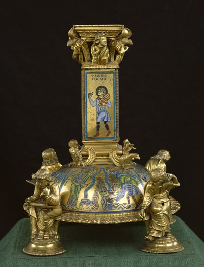 Base da Cruz de São Bertino, da Abadia Saint-Bertin, c.1180 (esmalte de bronze e champleve dourado) (ver também 204570, 232624 e 232839) de Godefroid de Huy