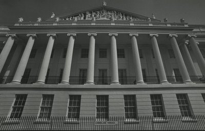 Cumberland Terrace, Regents Park, Londres 1950s de Godfrey Macdominic