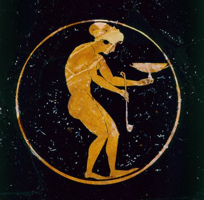 Copo de figura vermelha no sótão decorado com uma escrava nua segurando um copo de vinho e uma concha, por Oltos, c.510 aC de Greek