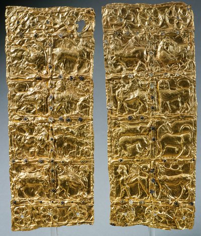Folha com decoração em relevo de Delphi (ouro) de Greek
